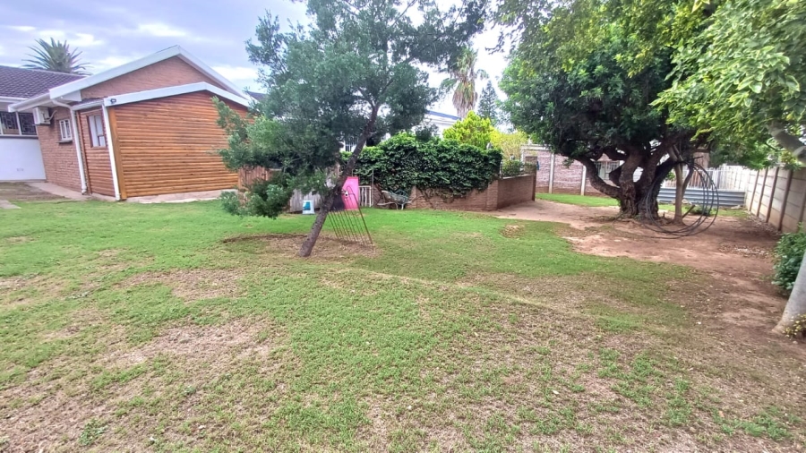 5 Bedroom Property for Sale in Vanes Estate Eastern Cape